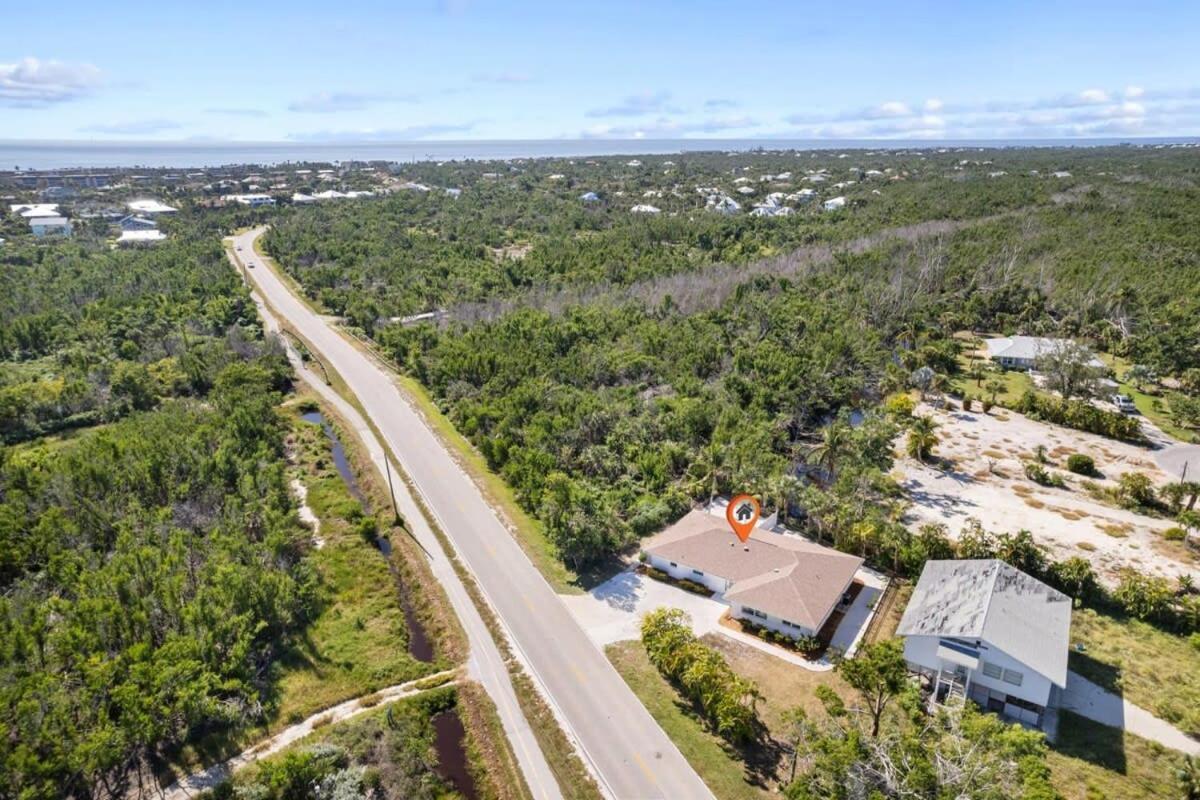 Newly Renovated Ground Level Home On Sanibel River Exterior photo